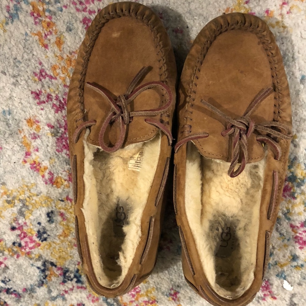 Ugg Dakotas size 8